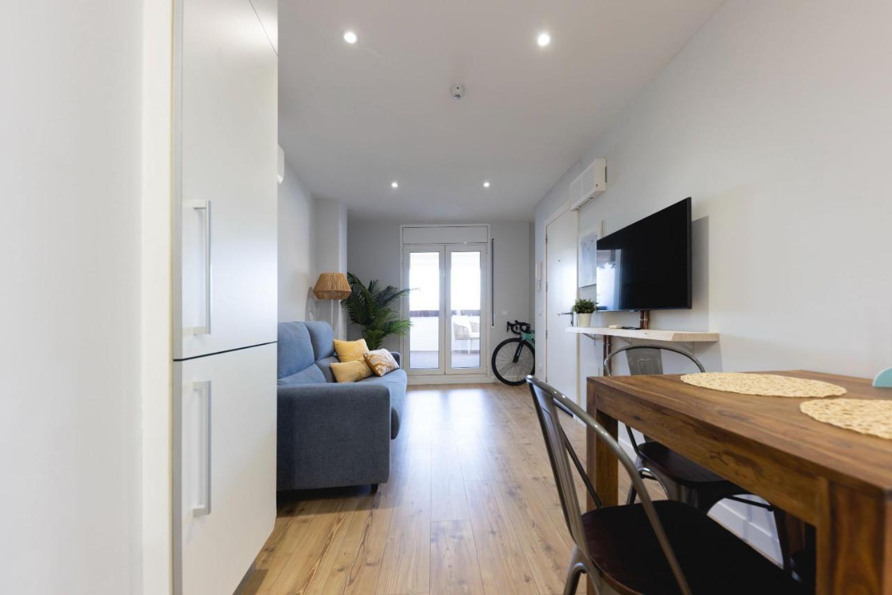 Bravissimo Eiximenis, With Beautiful Terrace And Views Apartment Girona Bagian luar foto