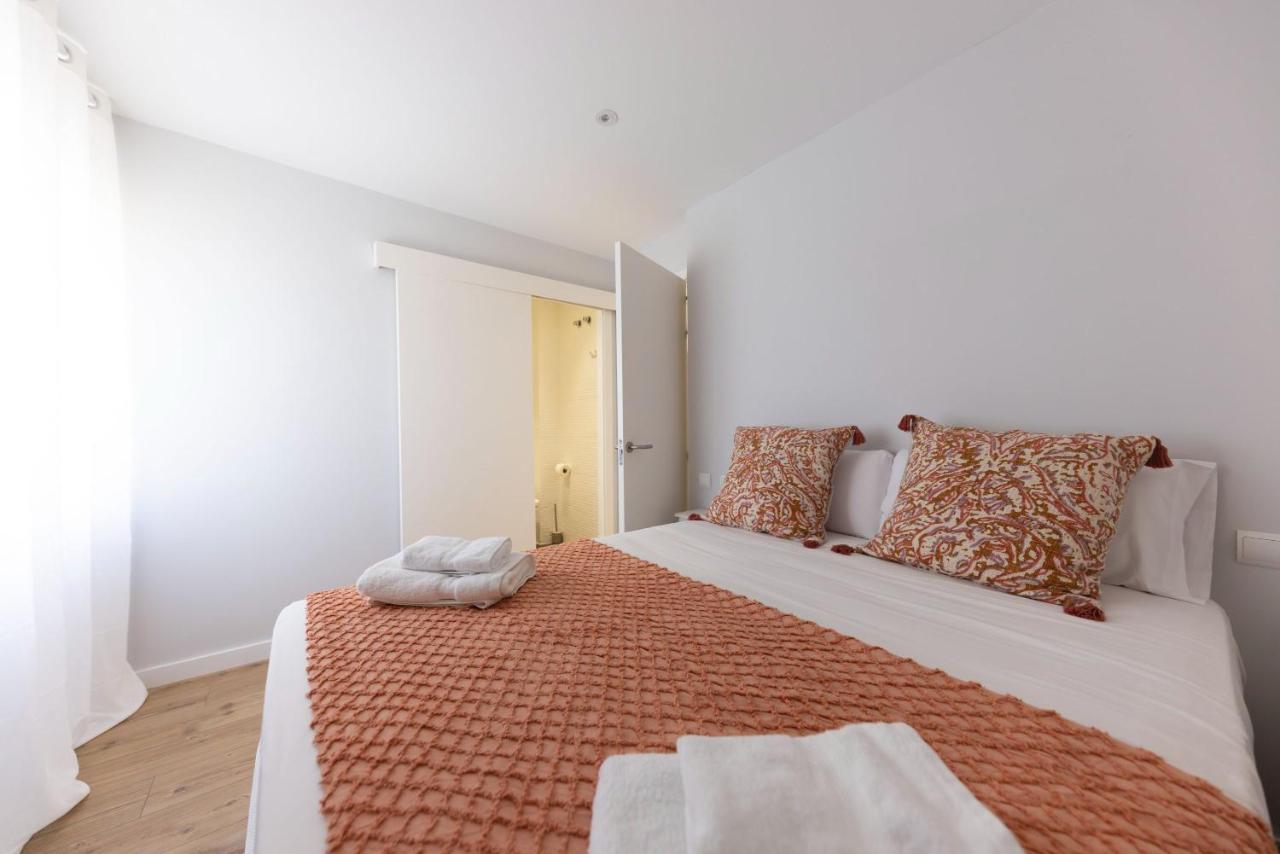 Bravissimo Eiximenis, With Beautiful Terrace And Views Apartment Girona Bagian luar foto
