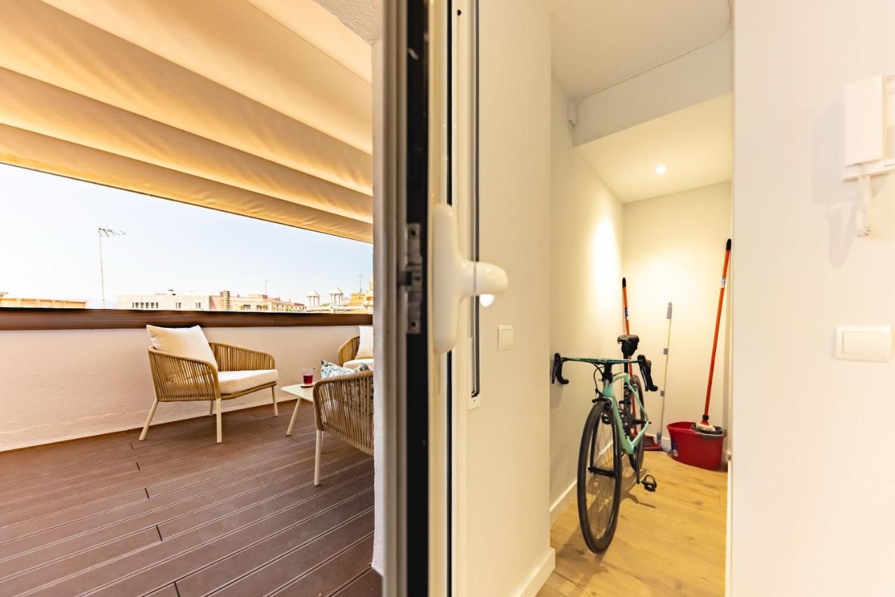 Bravissimo Eiximenis, With Beautiful Terrace And Views Apartment Girona Bagian luar foto