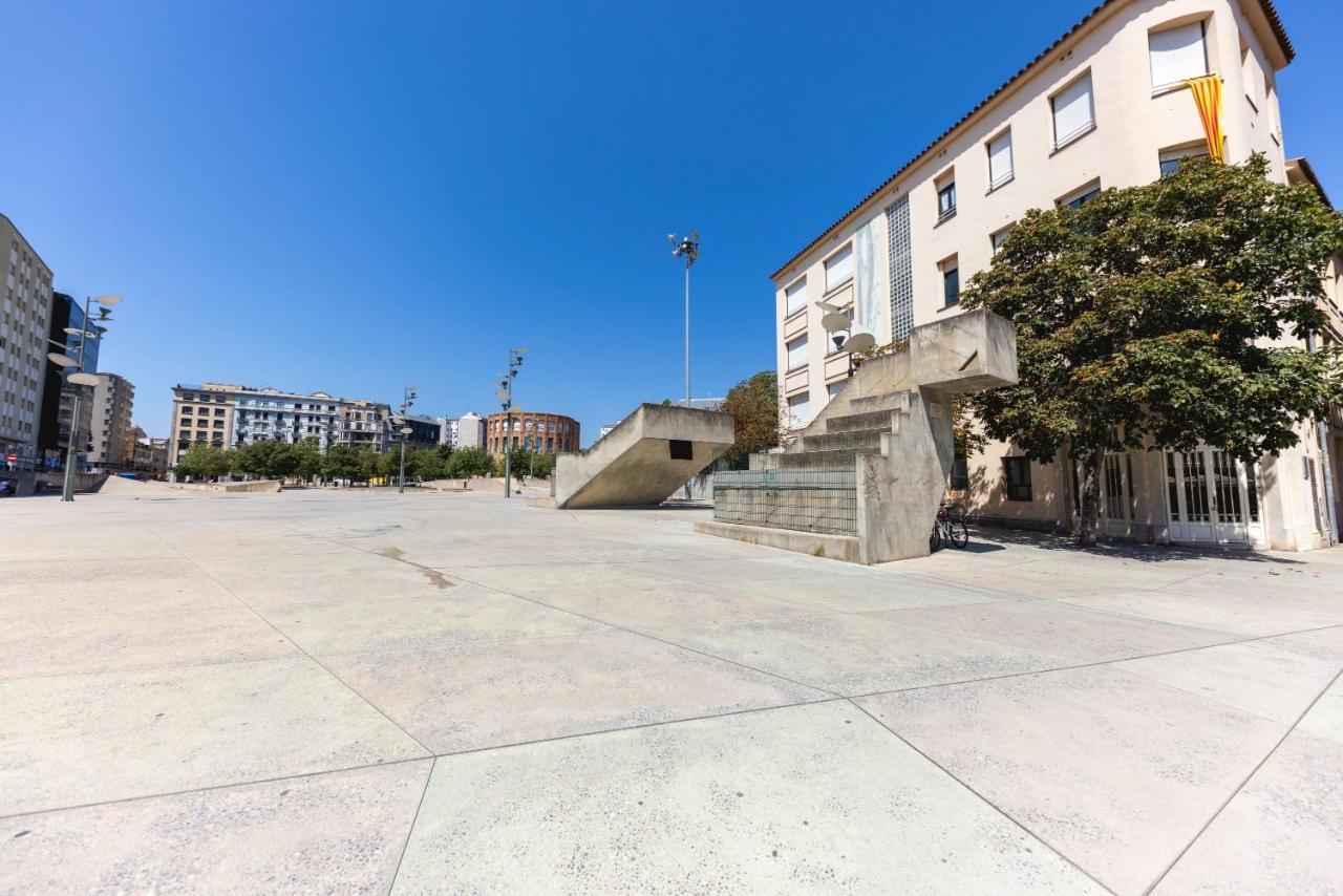 Bravissimo Eiximenis, With Beautiful Terrace And Views Apartment Girona Bagian luar foto